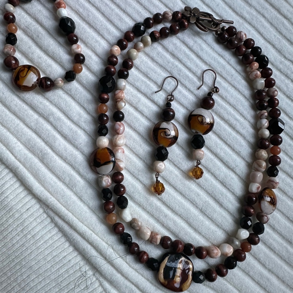 Custom handmade necklace set
